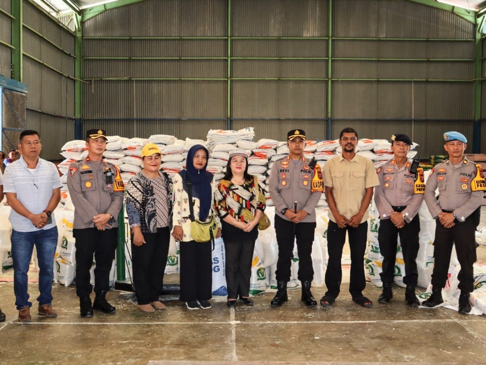 AKBP Revi Nurvelani Monitor Harga Beras Hingga Cek Stok di Gudang Bulog