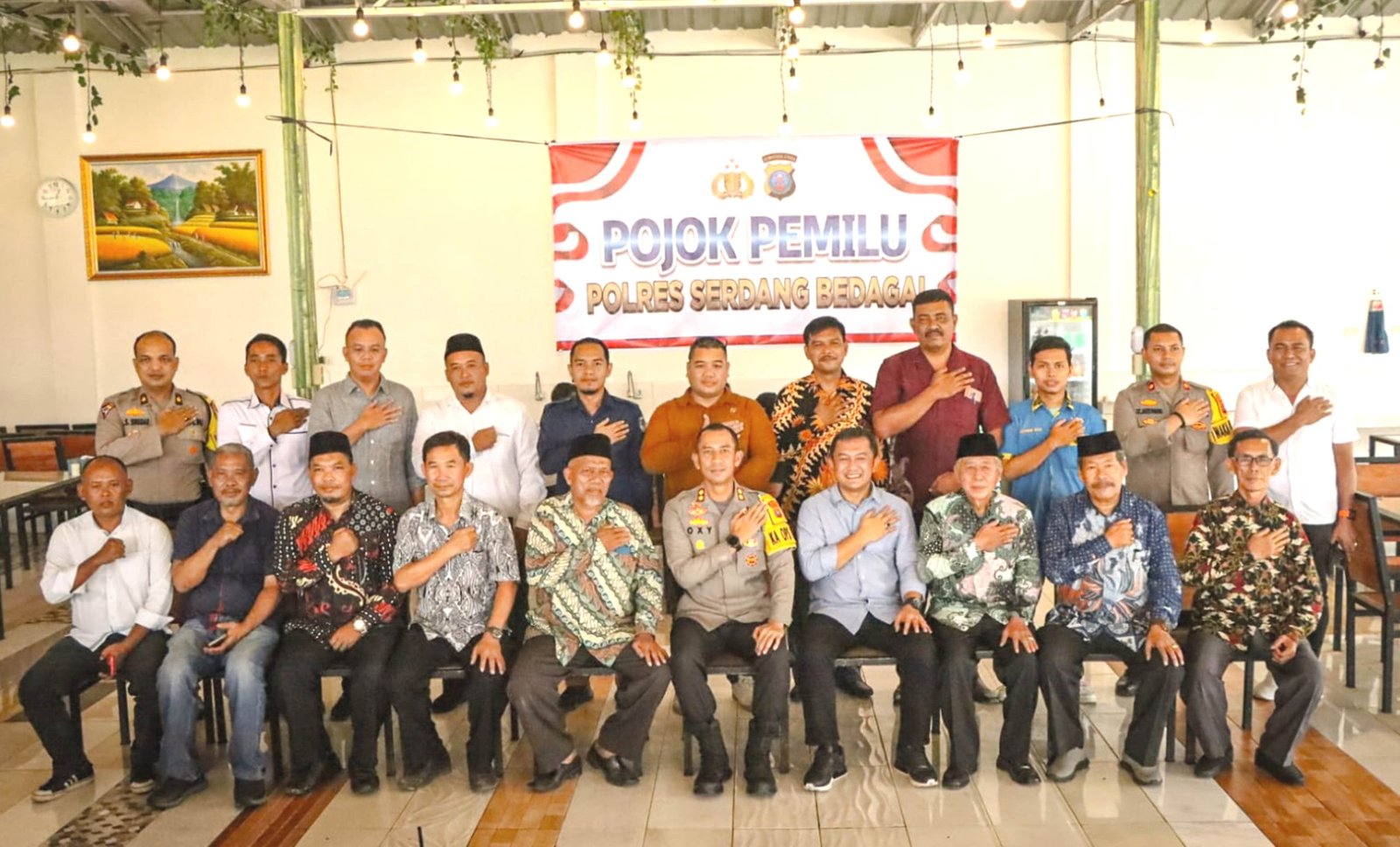 Polres Sergai Gelar Pojok Pemilu Jelang Pilkada Serentak di Sumut