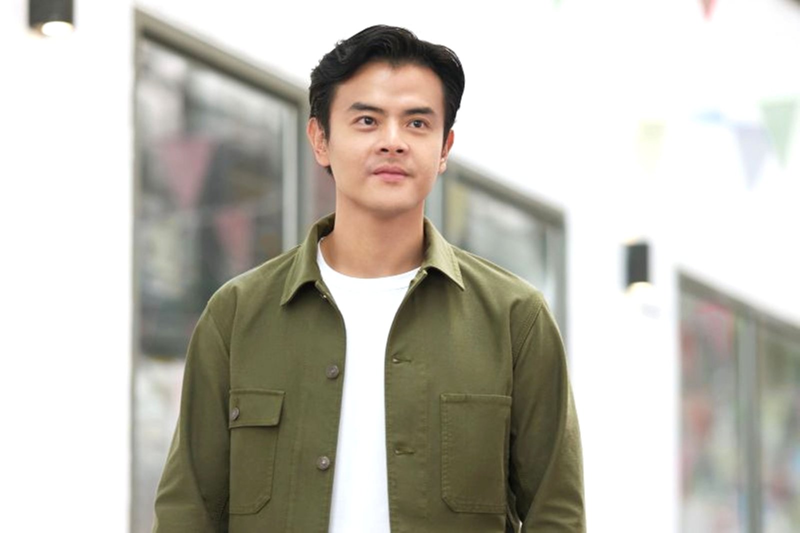 Dion Wiyoko Ajak Anak Muda Terapkan Gaya Hidup Ramah Lingkungan Sebagai Komitmen