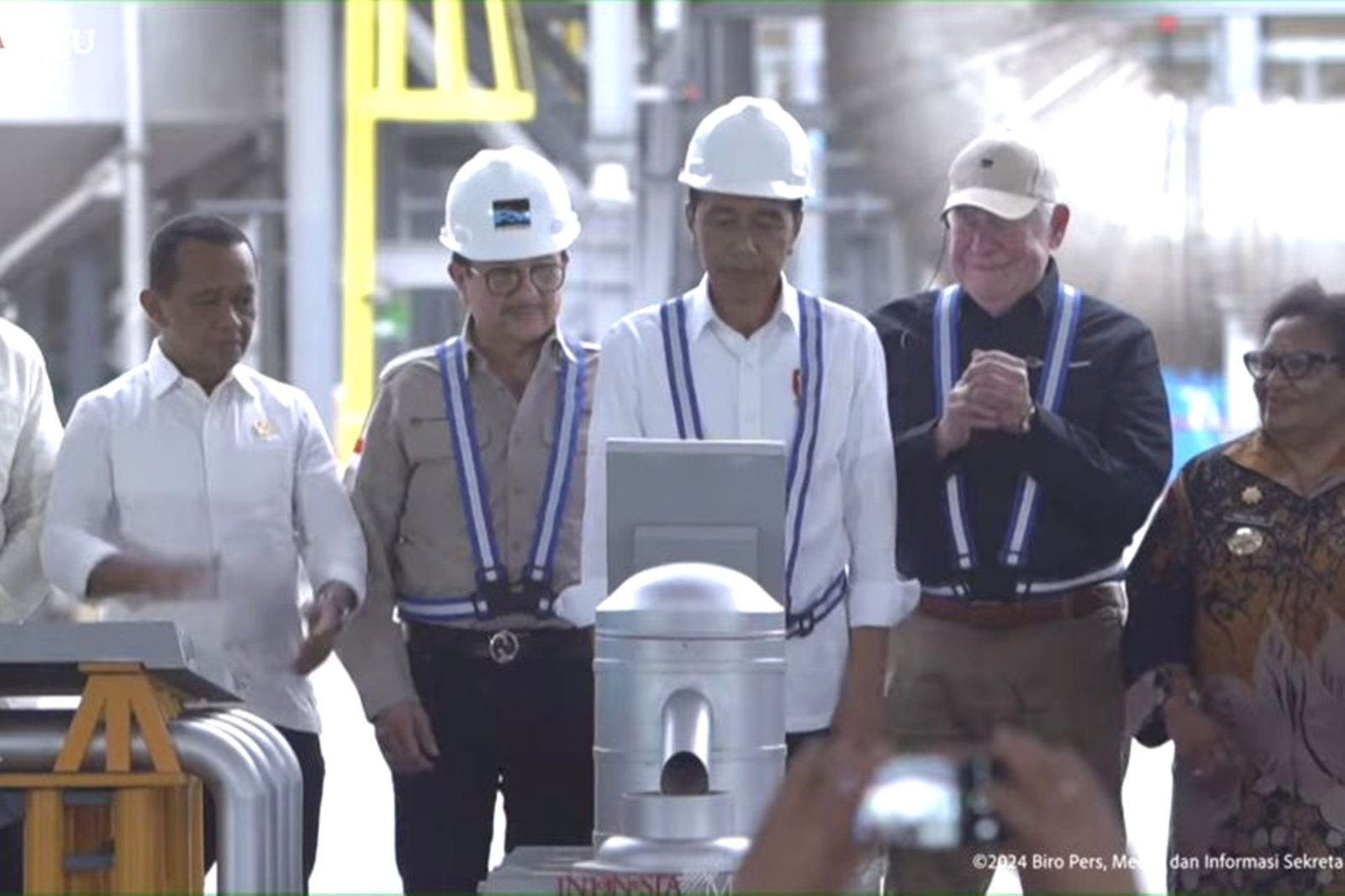 Presiden Jokowi Beri Perintah kepada Bahlil Soal Freeport: Saya Minta Secepatnya!