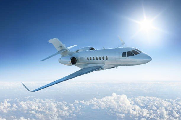 Roy Suryo Bongkar Tipe dan Pemilik Private Jet yang Ditumpangi Bobby Nasution