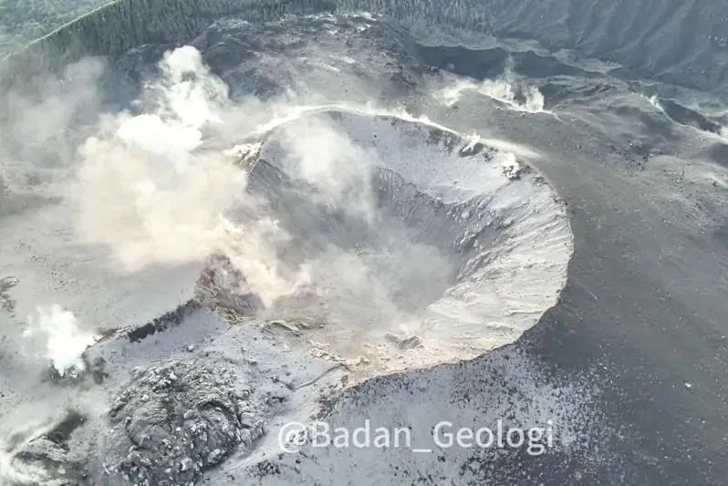 Gunung Ibu di Halmahera Barat Belasan Kali Erupsi