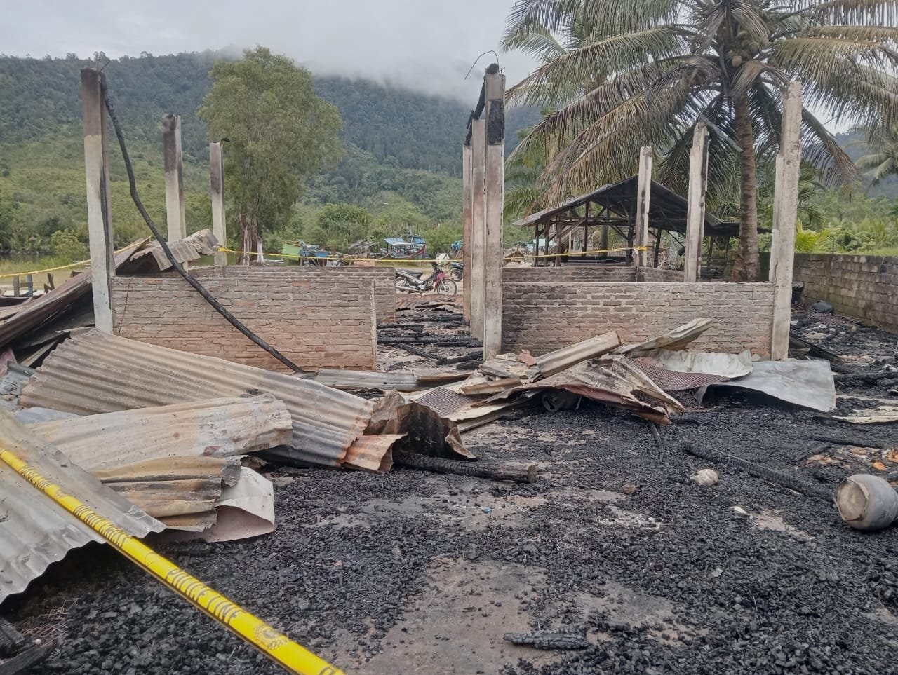 Warung Irma Suryani Panggabean Dilalap Si Jago Merah