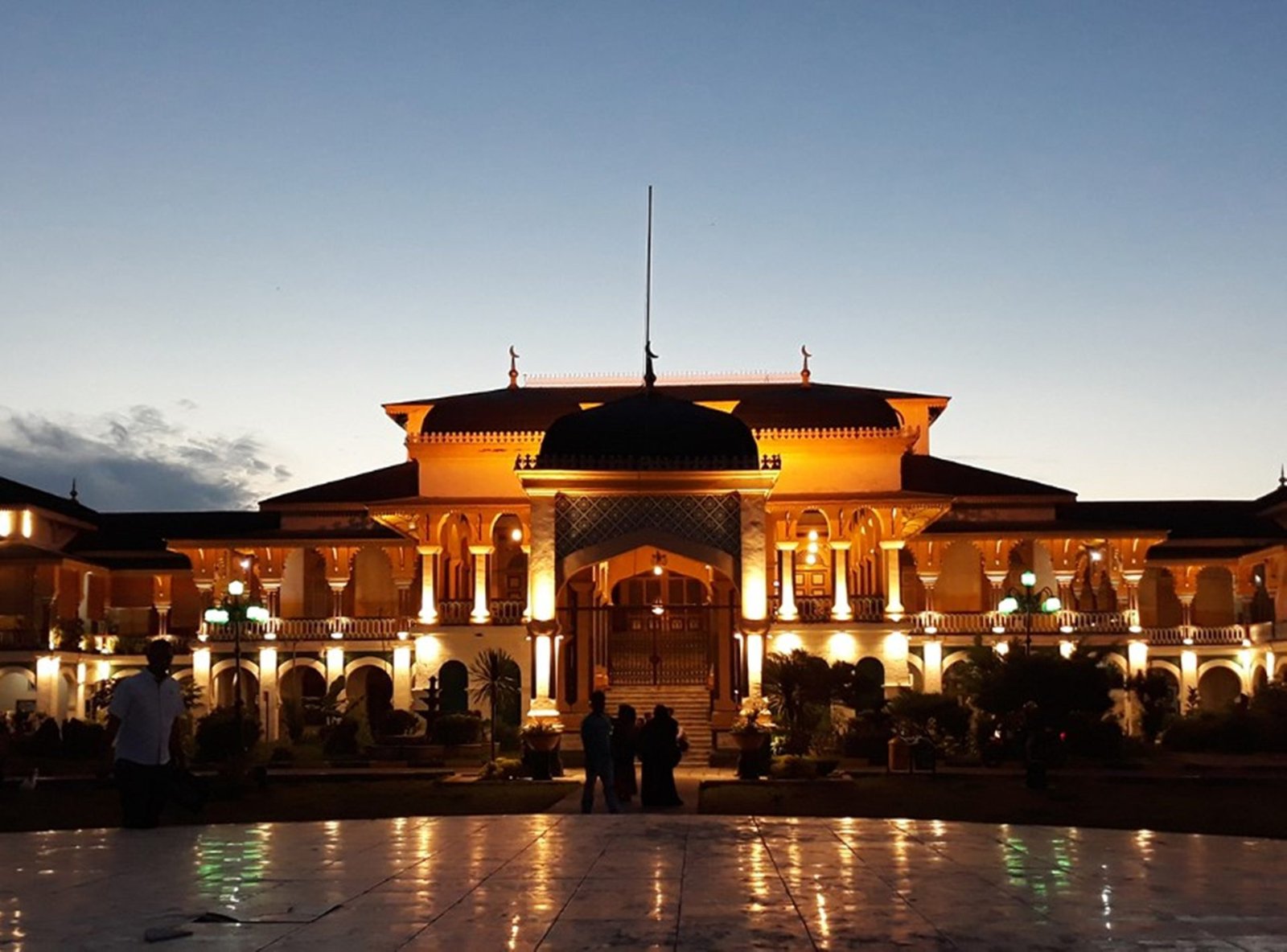 Istana Maimun Berduka, Pemangku Kesultanan Deli Wafat