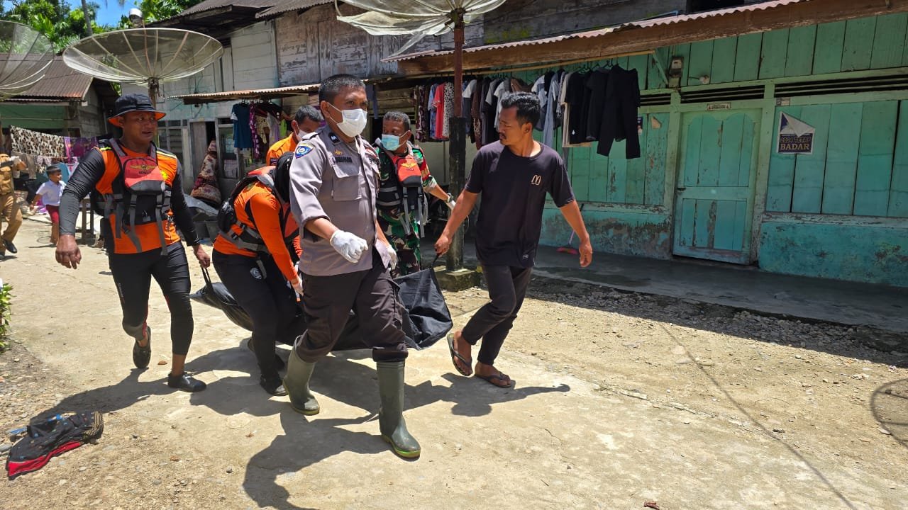 Tim SAR Gabungan Temukan Jenazah Pria di Aek Sibundong