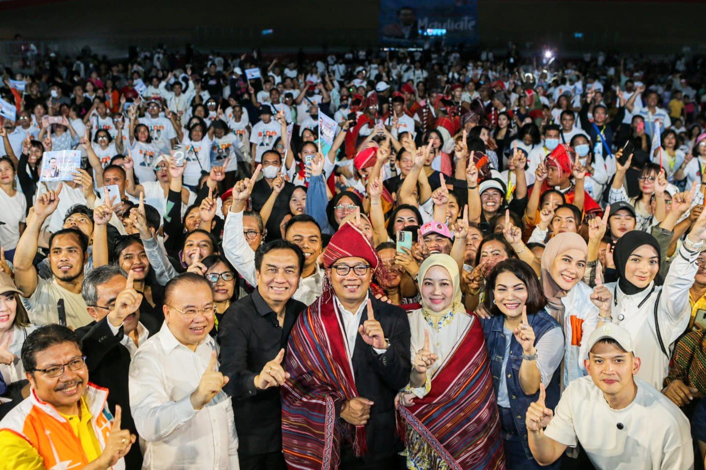 Effendi Simbolon dan Ribuan Warga Komunitas Batak Dukung Ridwan Kamil-Suswono
