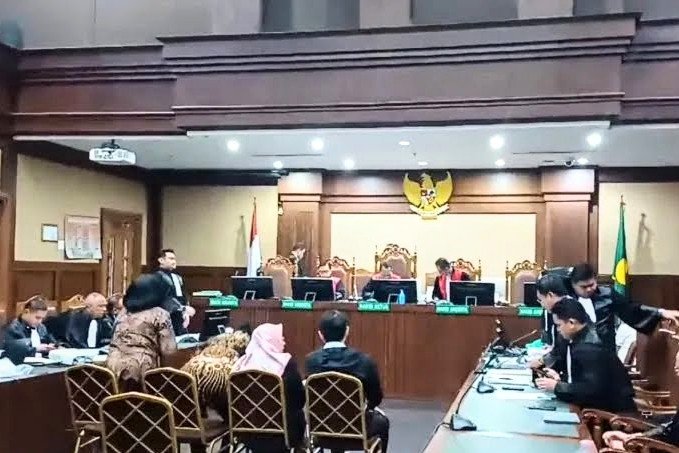 Keluhan Istri Hakim Nonaktifkan Erintuah Damanik: Saldo 0 Rupiah, Kenapa Begini Tuhan!