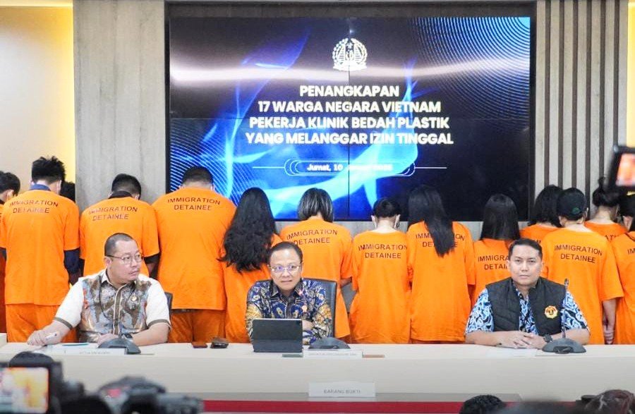 Ditjen Imigrasi Bekuk 17 WNA Berkedok Klinik Kecantikan