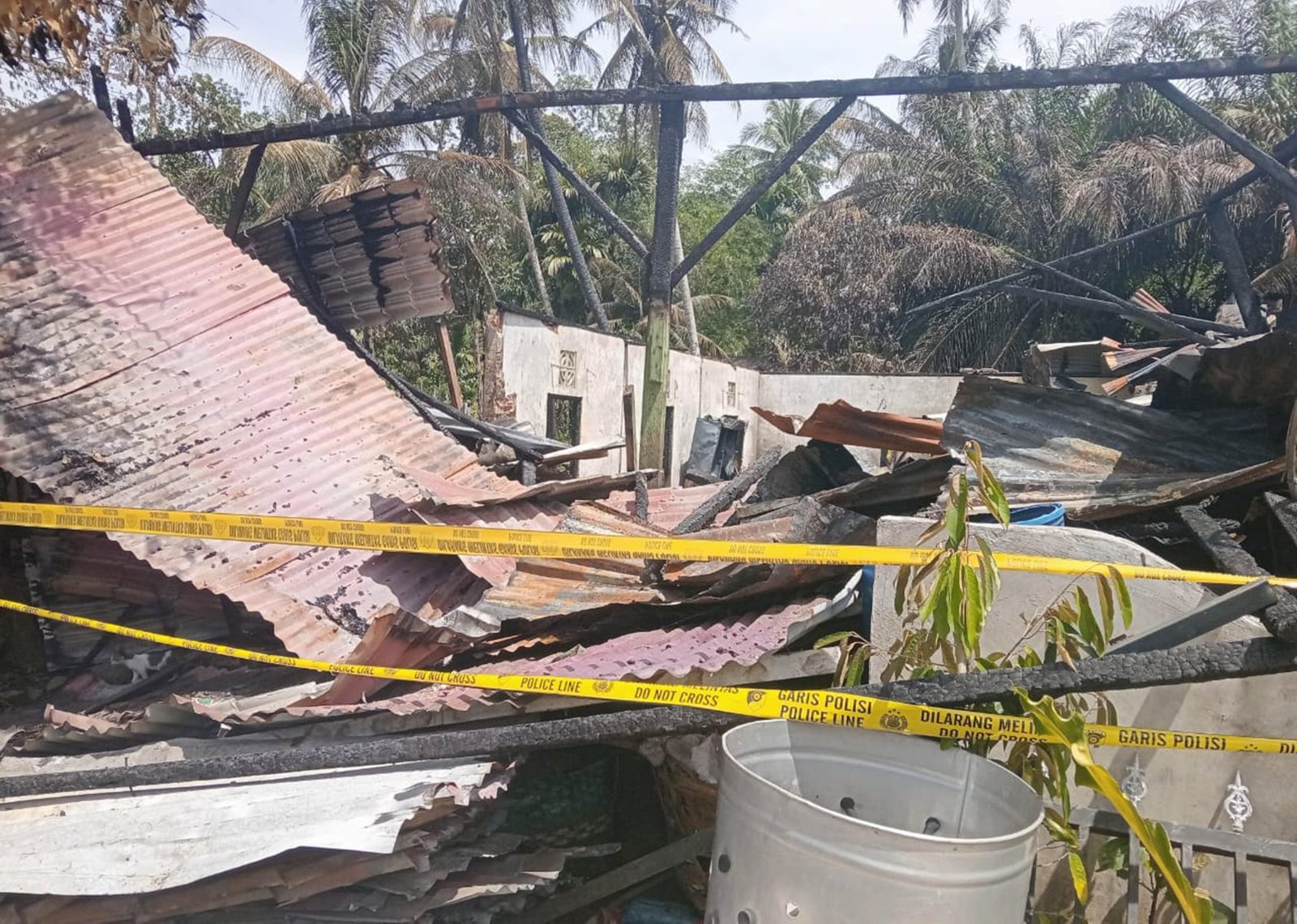 Rumah Terbakar saat Bertugas, Ketua KPU Tapteng: Yang Tersisa Hanya Puing