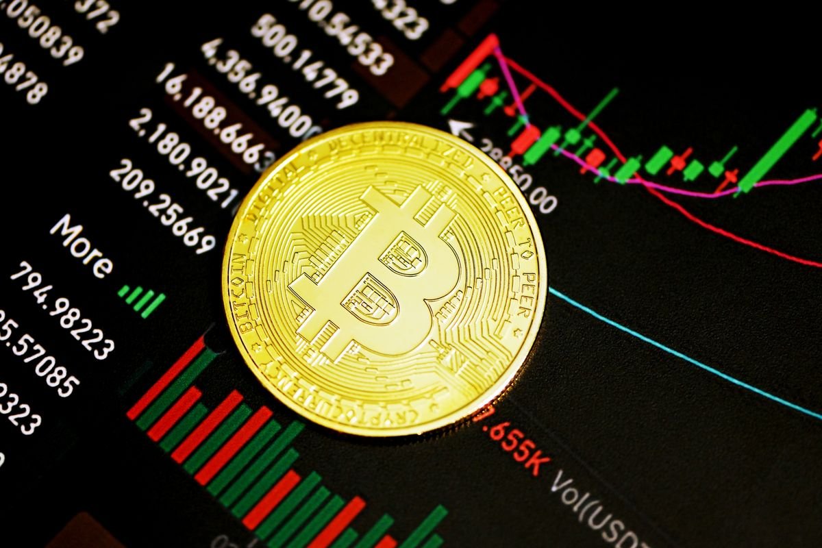 Harga Bitcoin (BTC) Melorot 1,06% di Level $101,300 atau Setara dengan Rp1.663.779.038