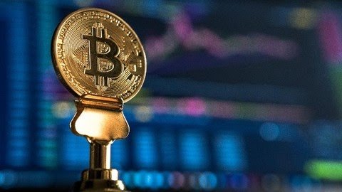 Harga Bitcoin (BTC) Terjatuh ke Level US$106 Ribu di Tengah Kekhawatiran Geopolitik dan Tarif AS