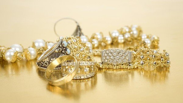 Harga Emas Perhiasan Hari Ini, Sabtu 21 Juni 2025: Emas 24 Karat Dibanderol Rp1.573.000 Per Gram