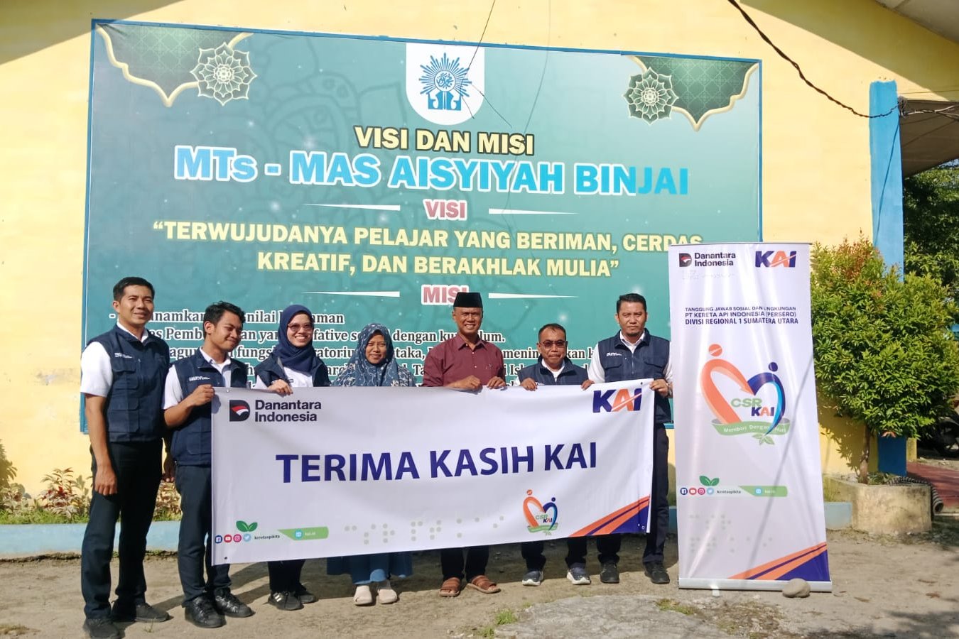 KAI Sumut Kucurkan Rp 267 Juta untuk Pendidikan, Rumah Ibadah, dan Lingkungan