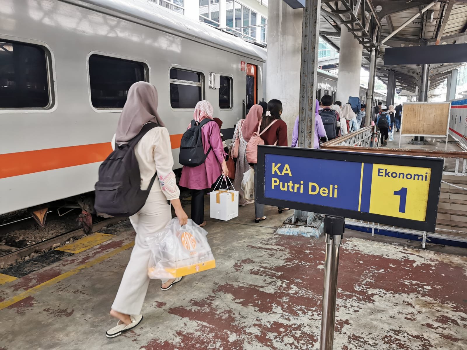 Long Weekend Maulid Nabi, Penumpang Kereta Api Sumut Tembus 33 Ribu, Naik 23 Persen