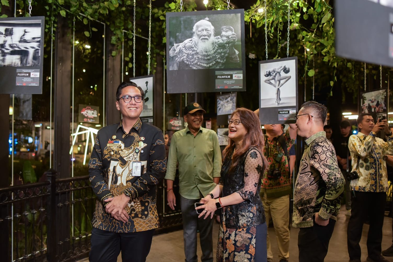 Wali Kota Medan Rico Waas Siap Jadi Fotografer, Tantang Bupati Karangasem di Salon Foto Indonesia