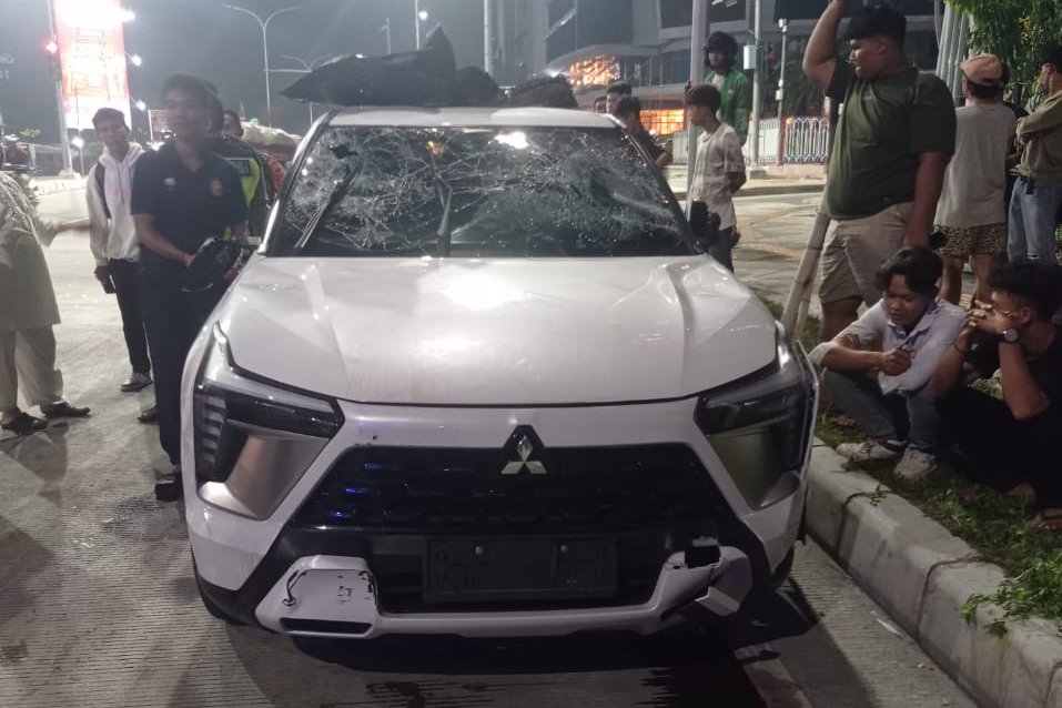 Pengemudi Mobil Mitsubishi X-Force di Medan Jadi Korban Amuk Massa Usai Dituduh Tabrak Lari
