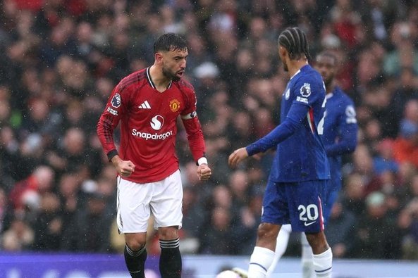 Manchester United Tekuk Chelsea 2-1 dalam Duel Panas, Fernandes dan Casemiro Jadi Pahlawan