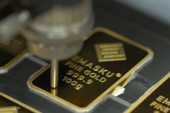 Harga Emas Naik Dua Hari Beruntun! Antam Tembus Rp 2,4 Juta per Gram, UBS & Galeri24 Ikut Melonjak