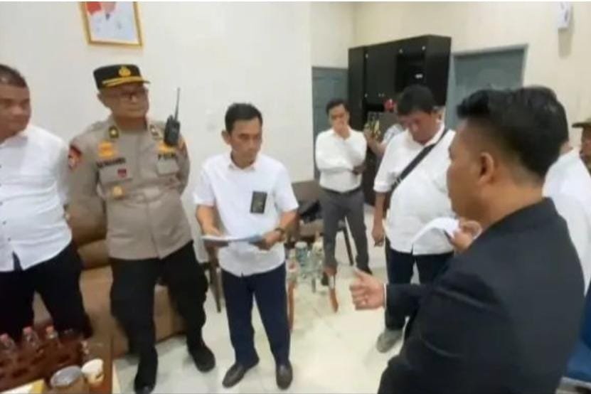Dinas SDABMBK Deli Serdang Diburu Rekanan, Utang Aspal Rp1,9 Miliar Belum Dibayar Sejak Inkrah