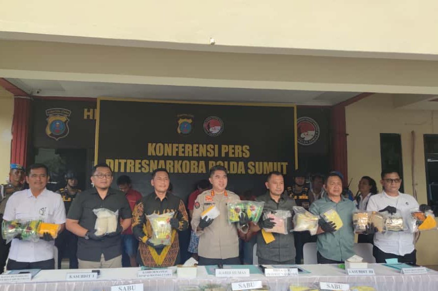 Narkoba Masuk Warung dan SPBU! Polda Sumut Bongkar Tren Baru Peredaran di Labuhan Batu, 571 Kasus Terungkap