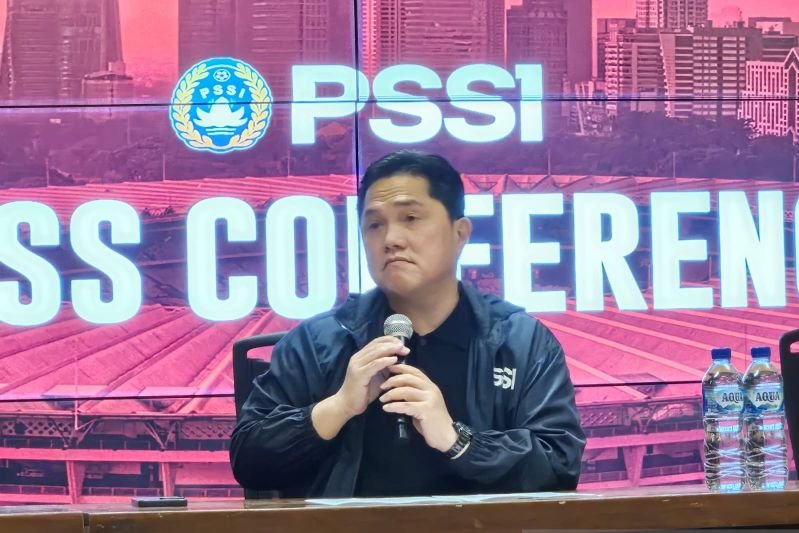 PSSI Tegaskan Simon Tahamata & Alexander Zwieirs Tak Ikut Pergi: Erick Thohir Ungkap Rencana Baru Timnas Indonesia