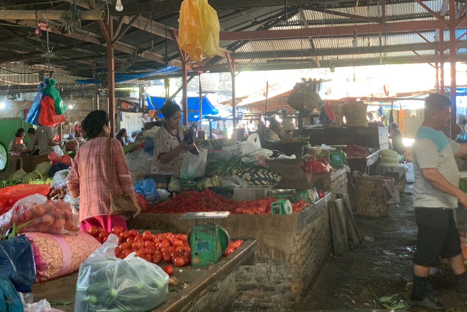 Harga Sembako di Medan Hari Ini: Cabai Merah Lokal Tembus Rp 80 Ribu per Kg, Wortel Ikut Meroket