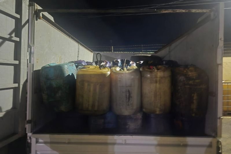 Ketahuan Saat Patroli Malam, Pria di Aceh Angkut 90 Jeriken Solar Subsidi Tanpa Izin!