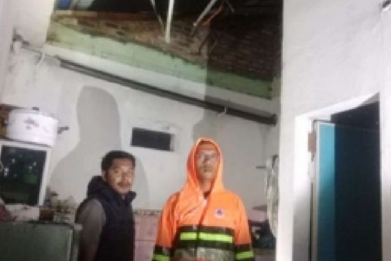 16 Rumah Rusak Diterjang Cuaca Ekstrem di Medan, 56 Warga Terdampak