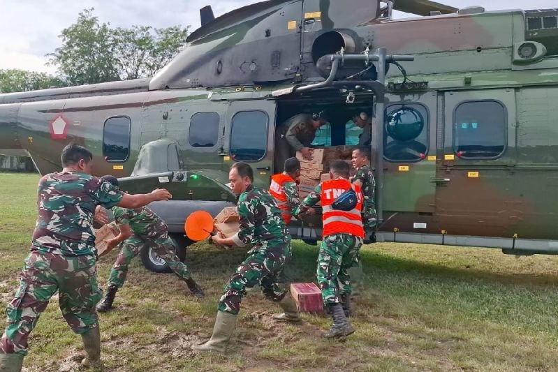 TNI AU Pastikan Bantuan Udara ke Korban Bencana Sibolga Aman