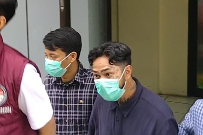 Onad Positif Ganja & Ekstasi, Polisi Sebut Vokalis Killing Me Inside Masih Berstatus 
