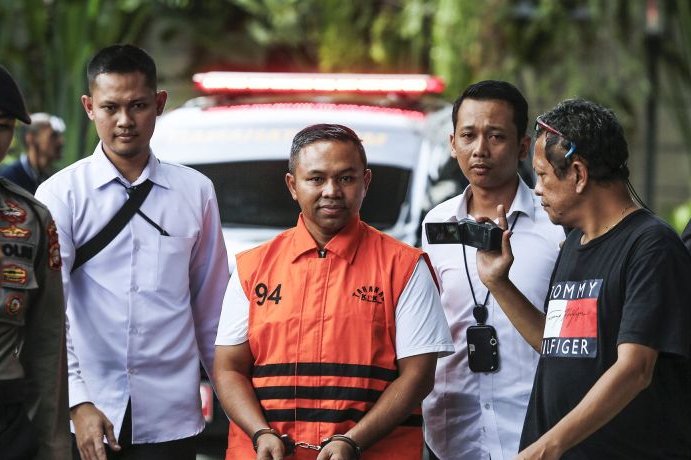 KPK Duga Gubernur Riau Abdul Wahid Bersembunyi di Kafe Saat OTT, Lokasinya Diapit Rumah Pribadi