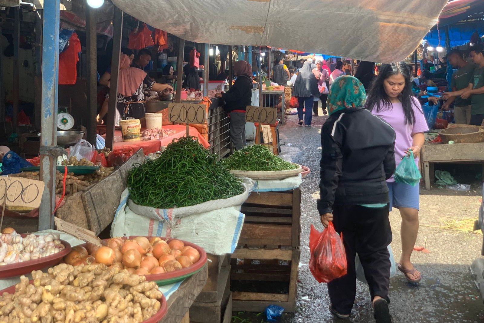 Harga Bahan Pokok Turun di Medan Akhir Pekan, Cabai Merah Merosot Hingga Rp 38.000/kg