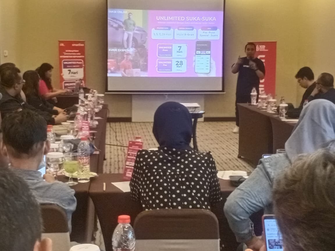 Raih Rekor MURI SMARTFREN Gelar “SMARTFREN Fun Run 2025” Perkuat Jaringan di Tapanuli Tengah