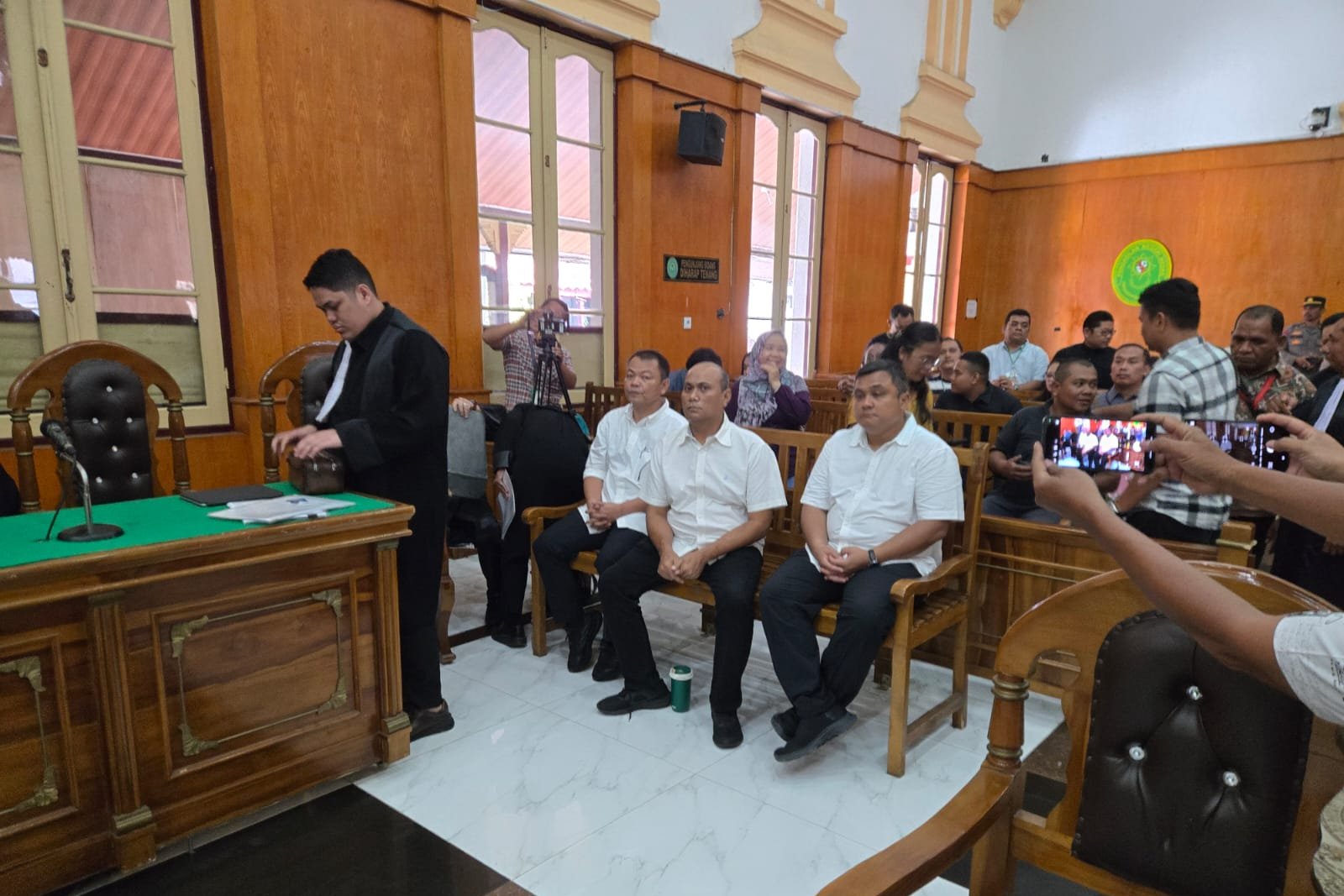 Kasus Suap Proyek Jalan Rp 165,8 Miliar, Eks Kadis PUPR Sumut Topan Ginting Jalani Sidang Perdana di Tipikor Medan