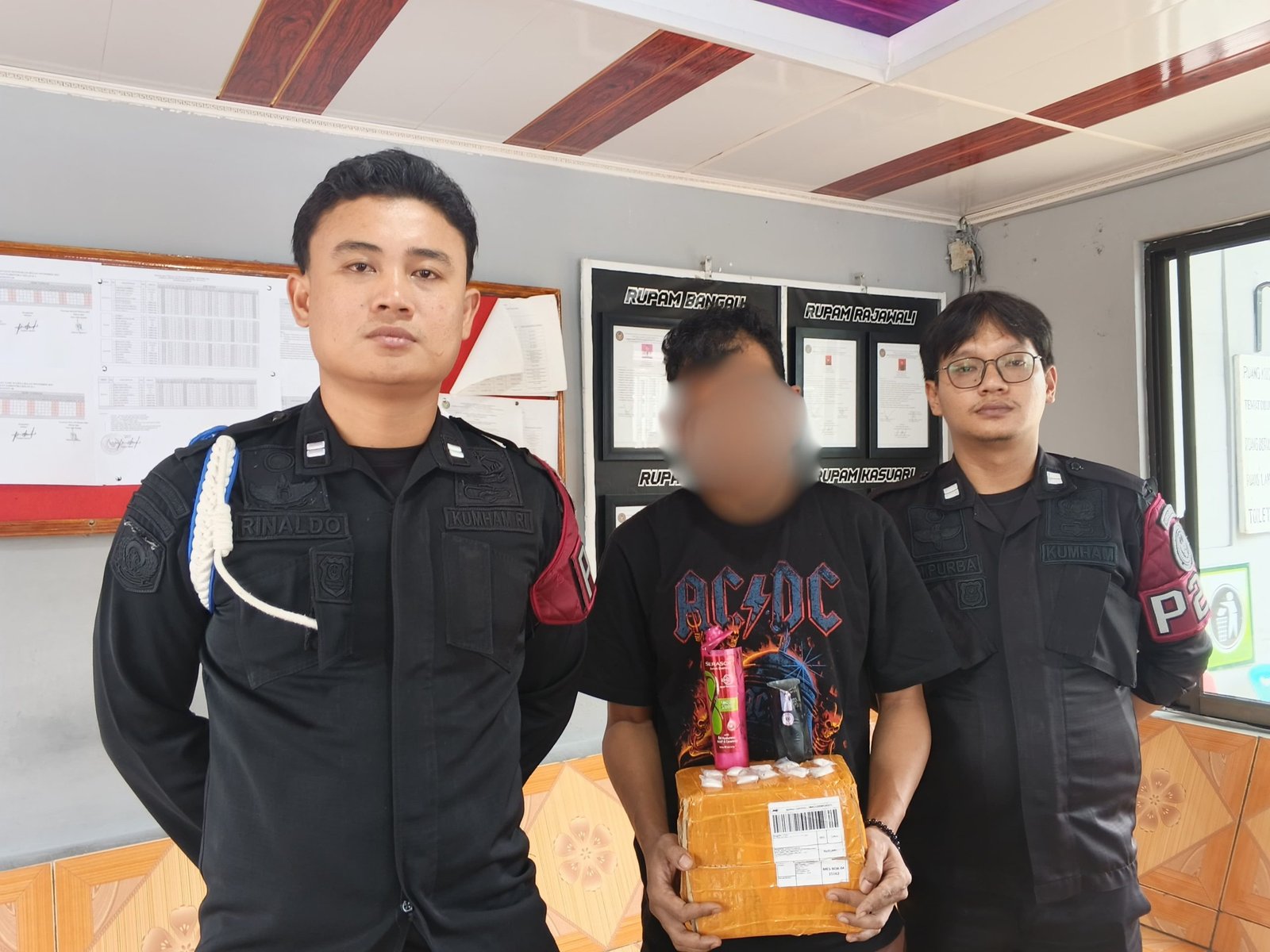 Petugas Lapas Siantar Gagalkan Paket Sabu Diselundupkan Lewat JNE, Modus Botol Sampo Terungkap