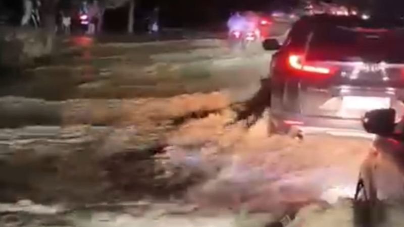 Banjir Kembali Rendam Ruas Jalan Pidie Jaya–Bireuen, Warga Diminta Tunda Perjalanan