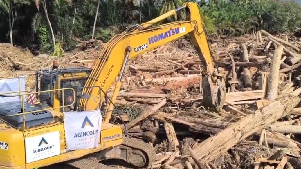 Menteri LH Hanif Faisol Ungkap Kayu Gelondongan Longsor Batang Toru Berasal dari Aktivitas Ilegal, Bukan Faktor Alam