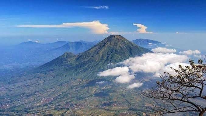 Status Gunung Burni Telong Naik ke Siaga, Warga Dua Desa di Bener Meriah Diminta Mengungsi