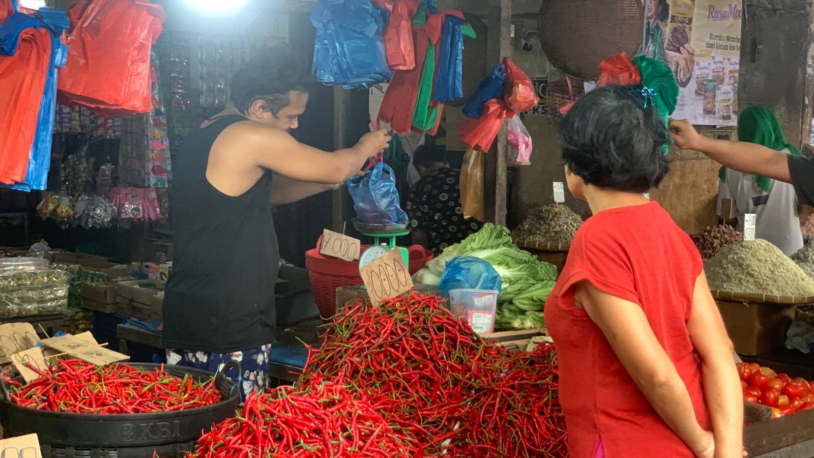 Harga Sembako di Pasar Tradisional Medan Stabil Awal Pekan, Cabai Rawit Masih Bertahan Mahal