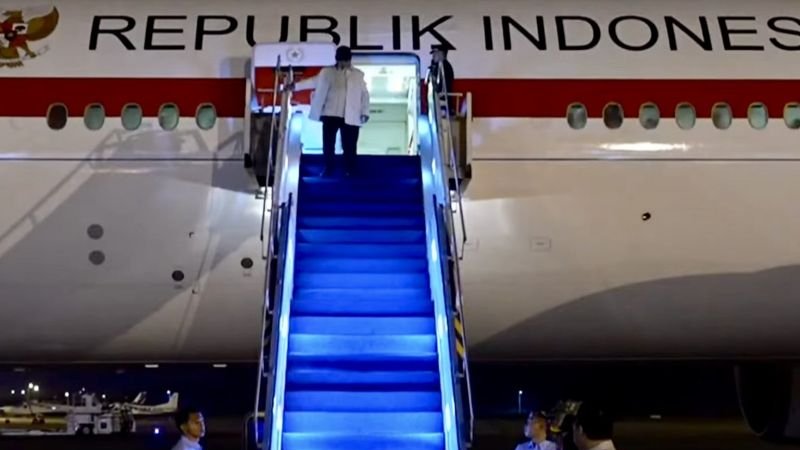 Presiden Prabowo Tiba di Medan, Tinjau Lokasi Banjir Bandang dan Pimpin Rapat Penanganan Bencana Sumatera