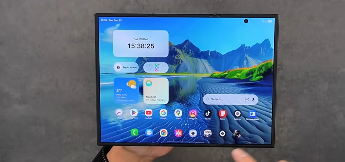 Review Samsung Galaxy Z Trifold 2025: Layar 10 Inch, Kamera 200MP, Benchmark 3,2 Juta