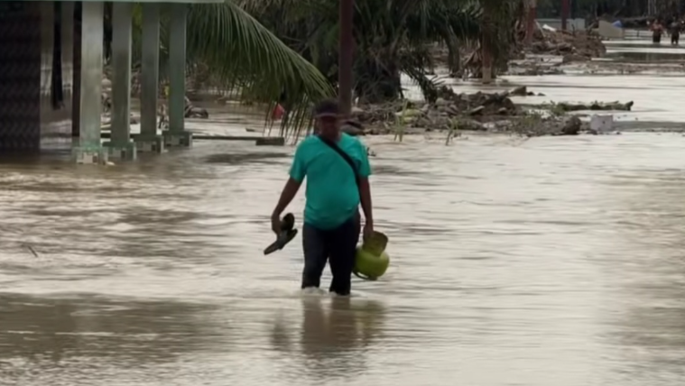Banjir Terjang Tiga Wilayah di Sumut, Puluhan Warga Tapanuli Tengah Mengungsi