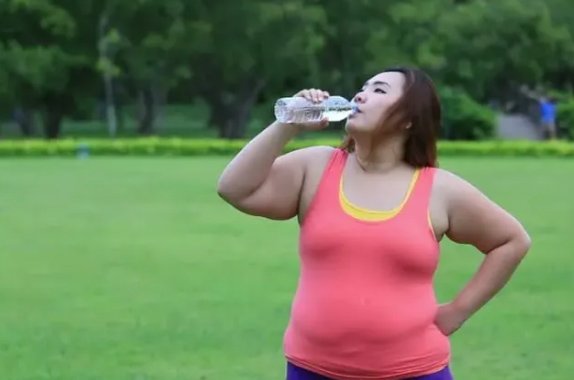 Berat Badan Berlebih atau Overweight Berbeda dengan Obesitas