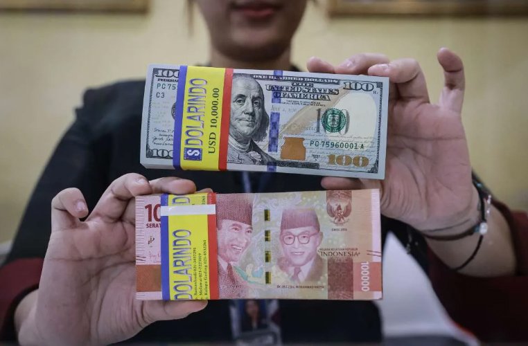 Analis Pasar: Rupiah Spot akan Bergerak di Kisaran Rp16.550-Rp16.700 Per Dolar AS