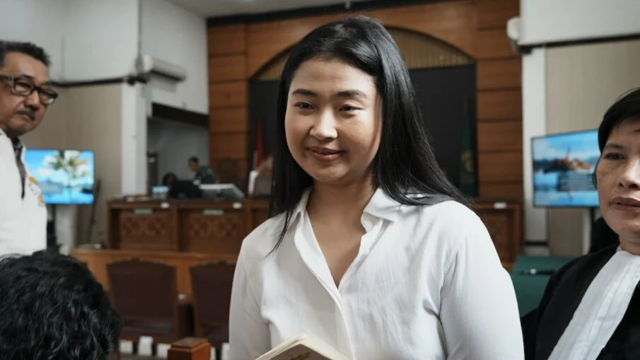 Vonis Percobaan Laras Faizati: Dari Unggahan Media Sosial hingga Ujian Kebebasan Berekspresi