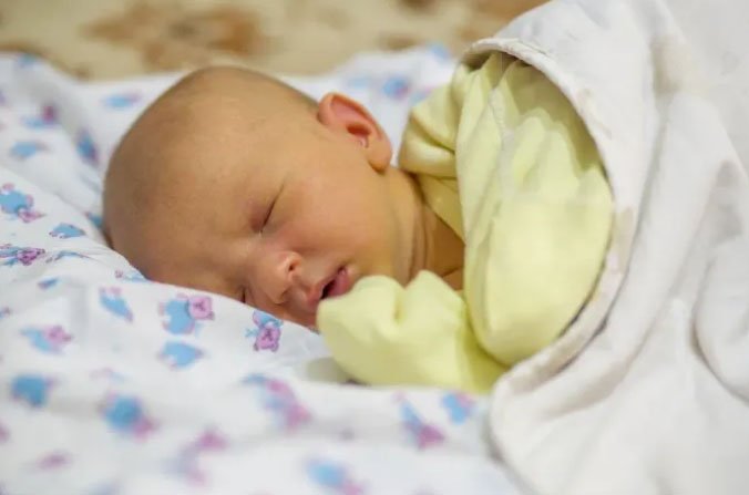 Bunda Wajib Tahu! 9 Penyakit dan Masalah Kesehatan Umum pada Bayi Baru Lahir