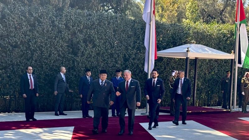 Prabowo Disambut Raja Abdullah II di Istana Basman, Awali Lawatan Resmi ke Yordania