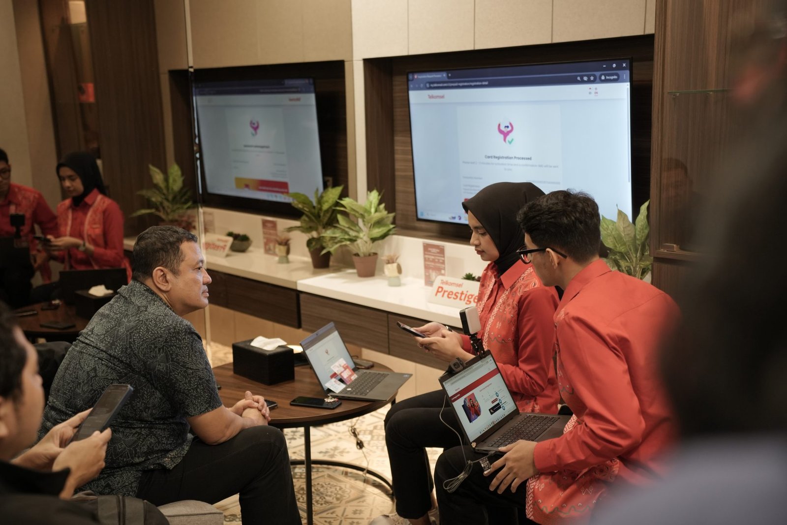 Registrasi Nomor Baru Makin Mudah dengan Biometrik di GraPARI