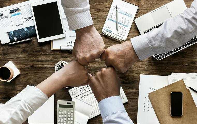 Ramalan Tahun Kuda Api 2026 Imlek 2577: Feng Shui Sektor Bisnis Ini Siap Melejit Cuan