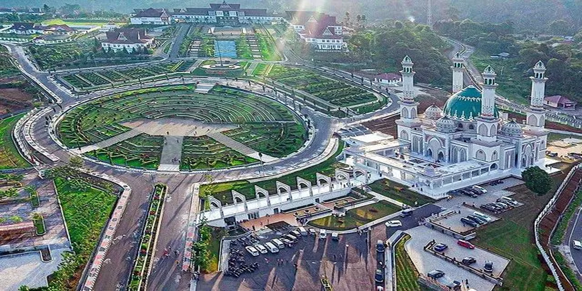 Masjid Agung Syahrun Nur Jadi Ikon Wisata Religi di Sipirok, Tapanuli Selatan